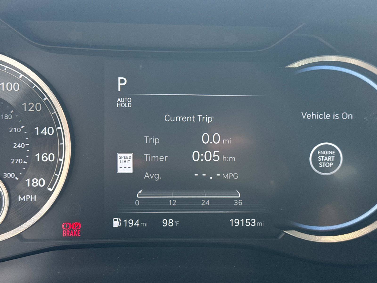 Used 2025 Genesis G70 2.5T RWD image 26