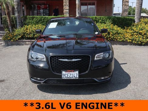 Used 2020 Chrysler 300 S image 3