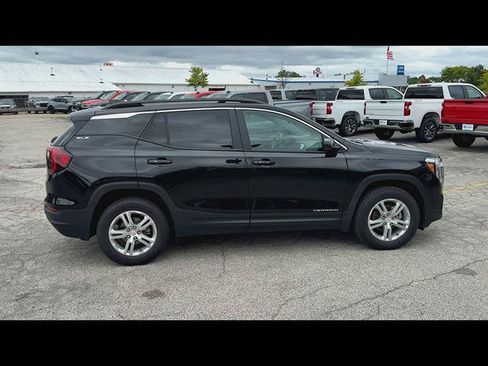 Certified 2022 GMC Terrain SLE w/ Driver Convenience Package AWD/4WD image 37