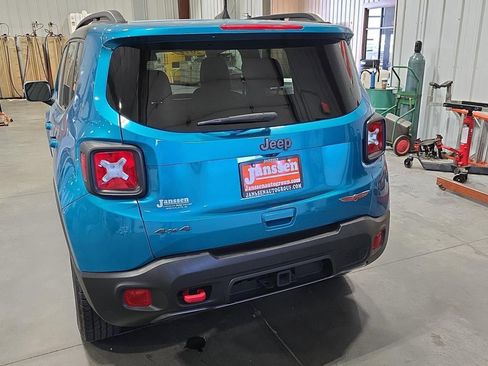Used 2022 Jeep Renegade Trailhawk w/ Sun/Sound Group image 4