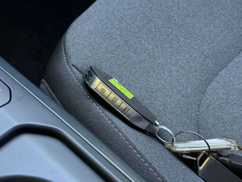 Used 2025 Kia K4 LXS image 22