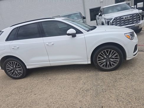 Used 2024 Audi Q3 2.0T Premium AWD/4WD image 4