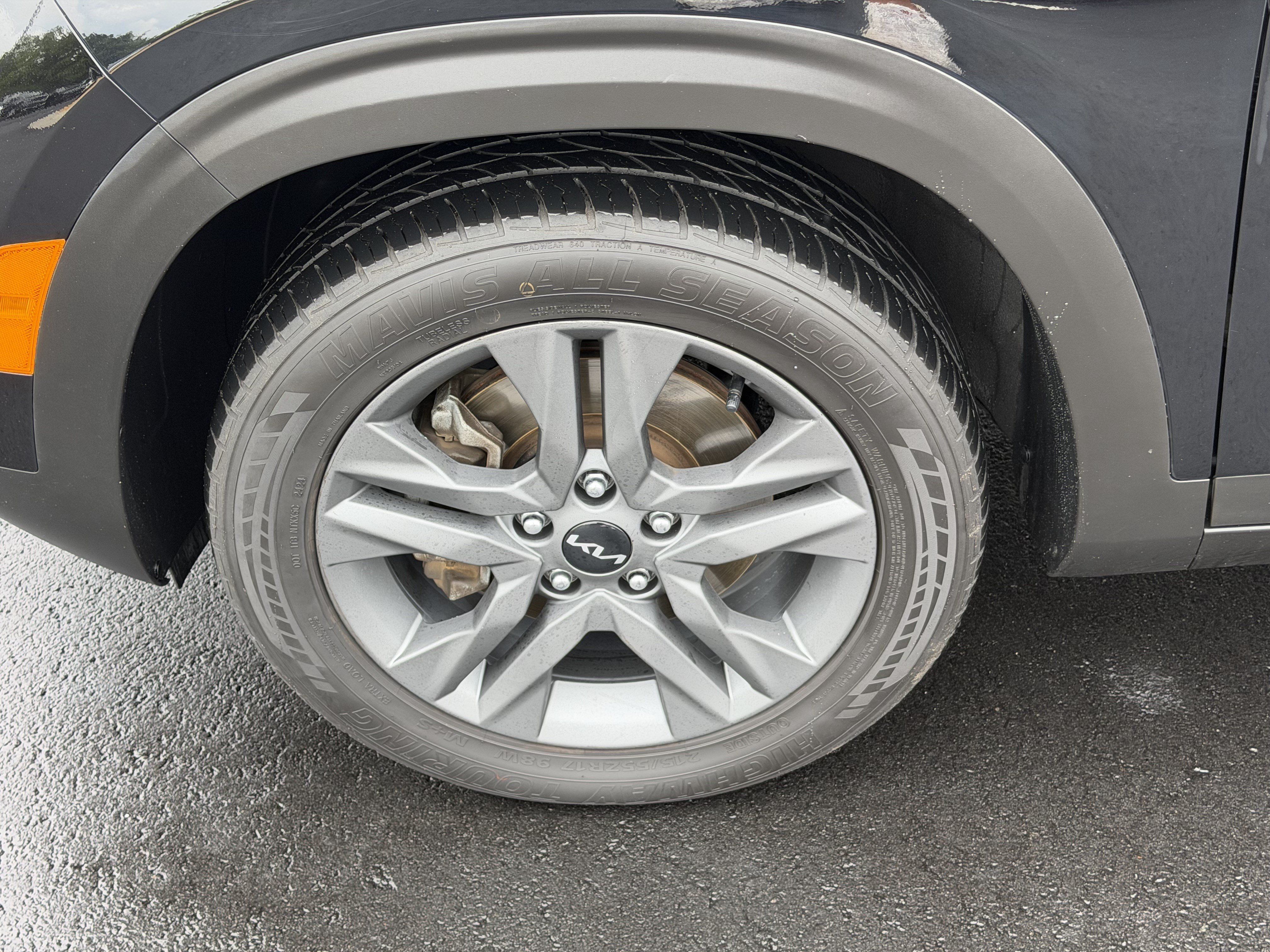 Used 2023 Kia Seltos LX AWD/4WD image 11