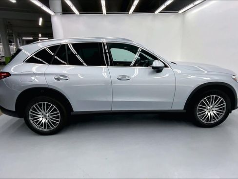Used 2026 Mercedes-Benz GLC 300 image 8