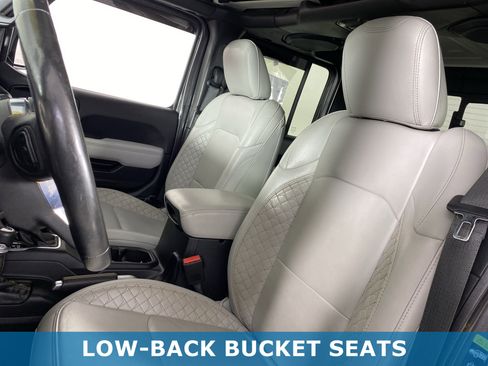 Used 2021 Jeep Gladiator Overland image 17