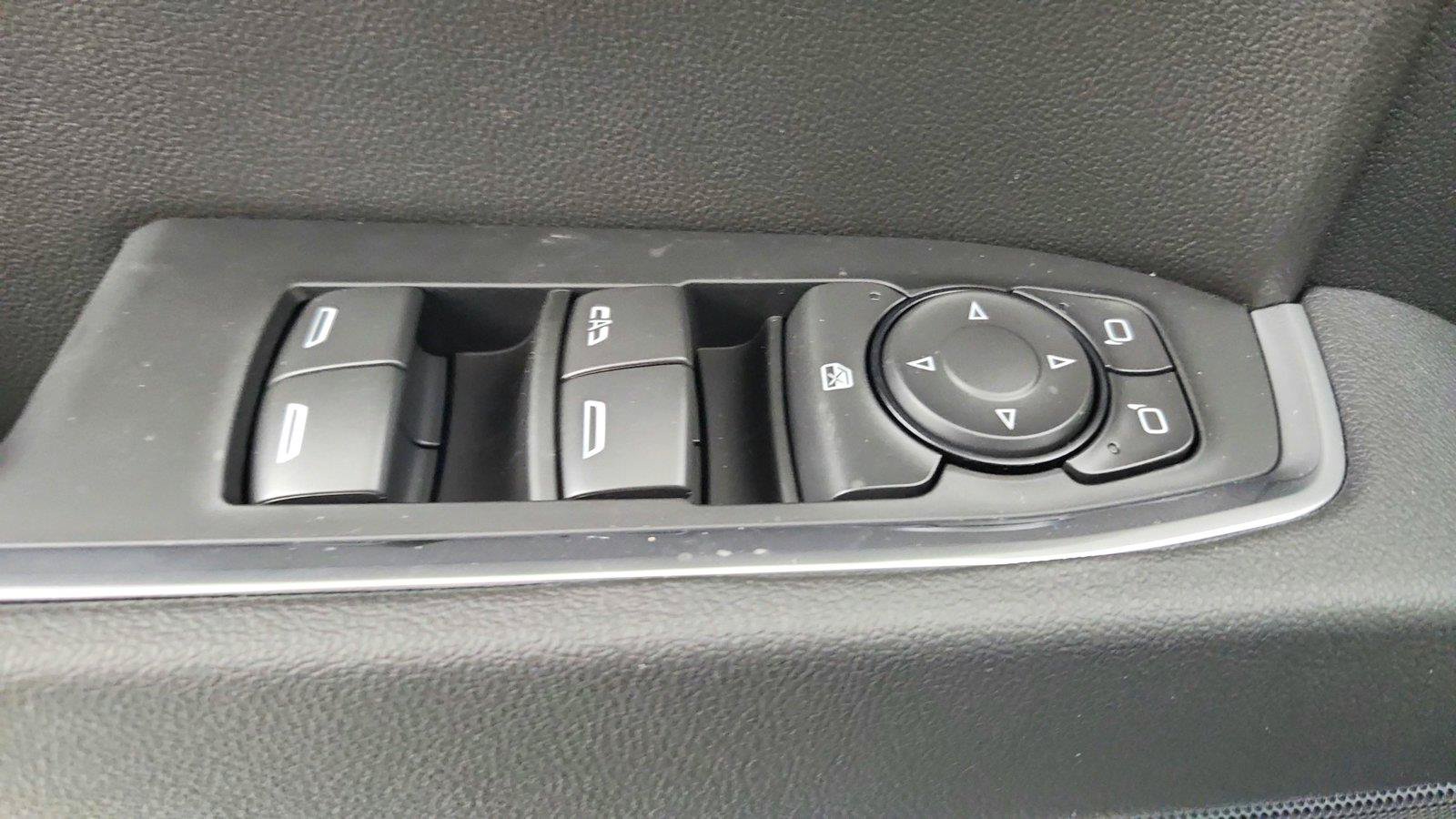 Used 2026 Chevrolet Silverado 1500 RST w/ Convenience Package II AWD/4WD image 16