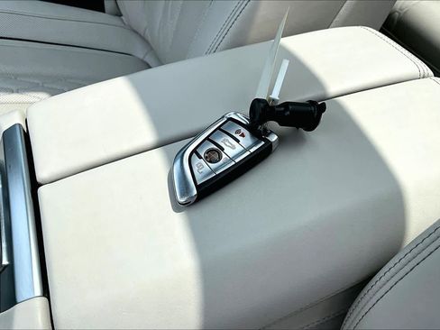 Used 2020 BMW X5 xDrive40i w/ Executive Package AWD/4WD image 15