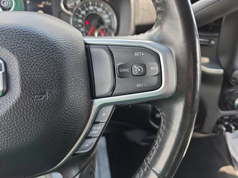 Used 2024 RAM 3500 Big Horn AWD/4WD image 18