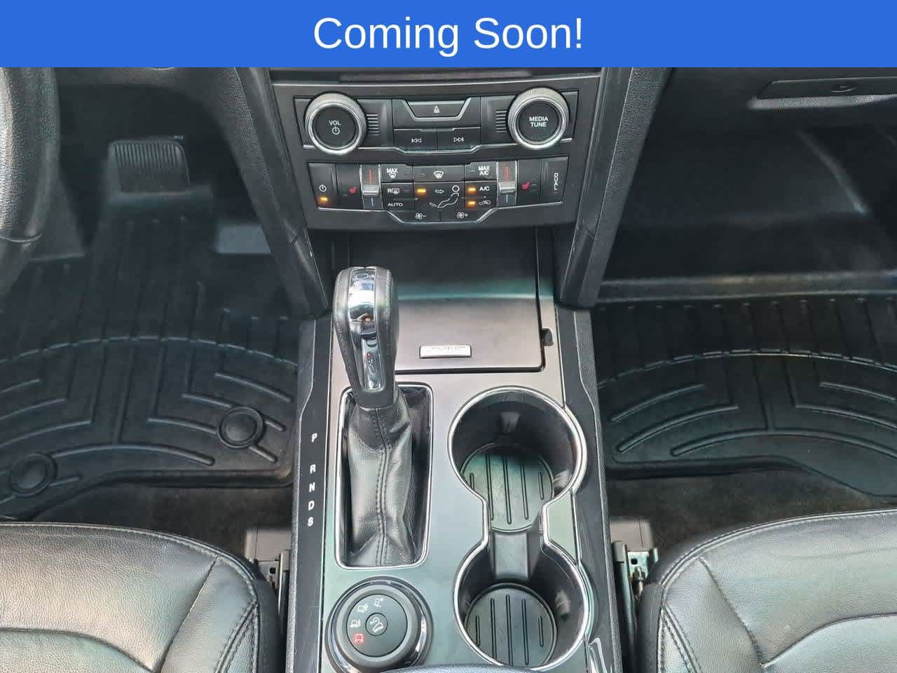 Used 2016 Ford Explorer XLT w/ Equipment Group 202A AWD/4WD image 31