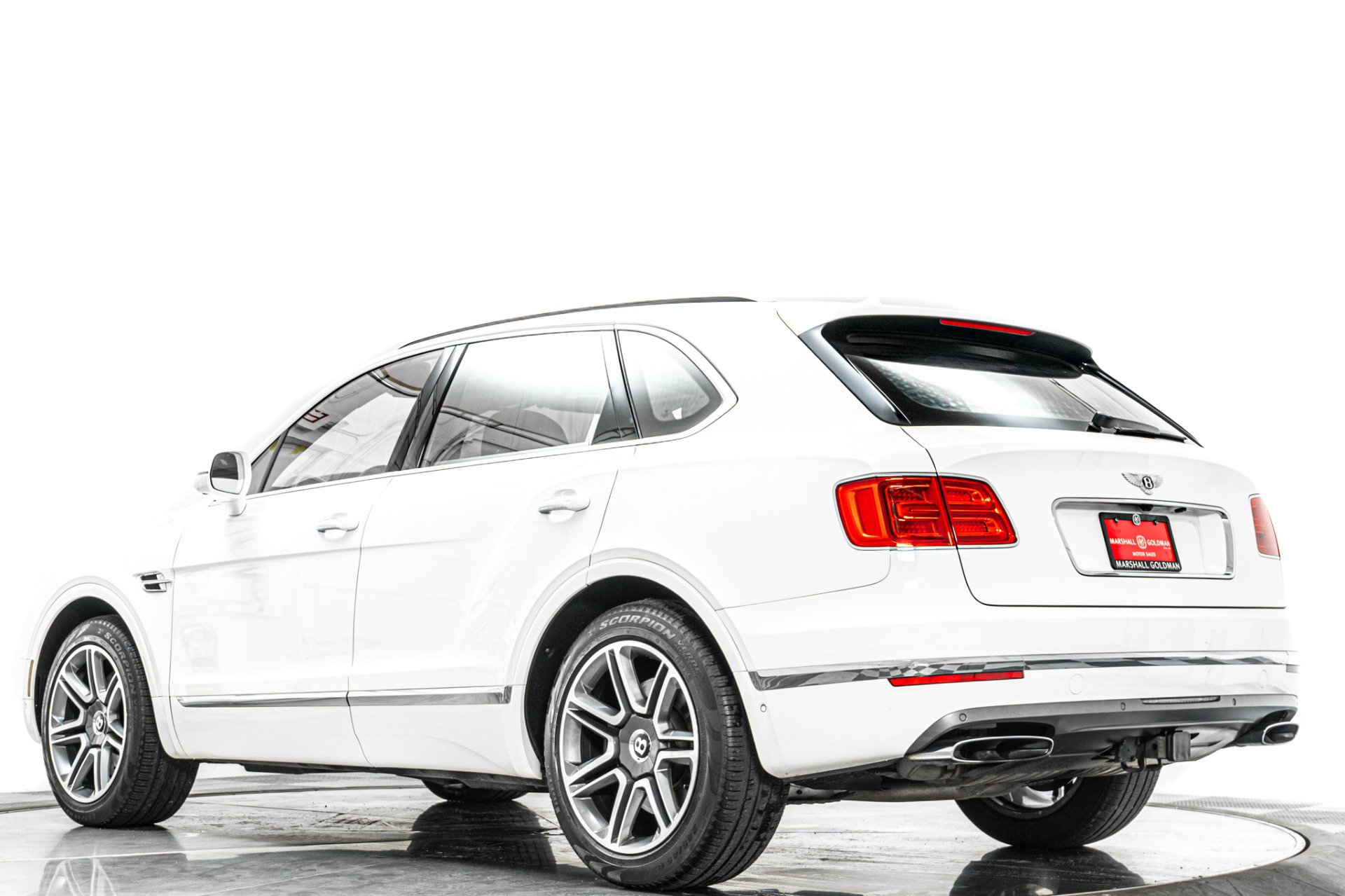 Used 2018 Bentley Bentayga Activity AWD/4WD image 31