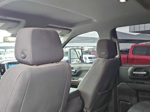 Used 2023 Chevrolet Silverado 2500 LT AWD/4WD image 16