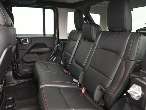 New 2026 Jeep Wrangler Unlimited Rubicon AWD/4WD image 23