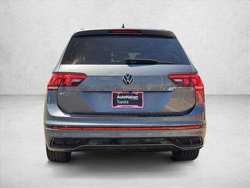 Used 2024 Volkswagen Tiguan SE R-Line FWD image 8