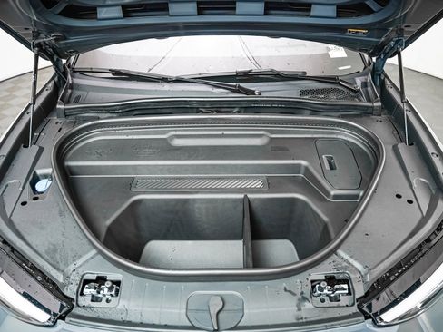 New 2025 Audi Q6 e-tron Premium Plus image 4