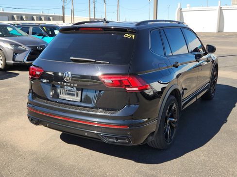 Used 2023 Volkswagen Tiguan SE R-Line image 4