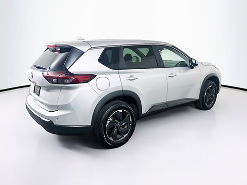 Used 2025 Nissan Rogue SV image 9