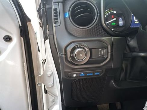 Used 2025 Jeep Wrangler Unlimited Rubicon 4xe w/ Safety Group image 15