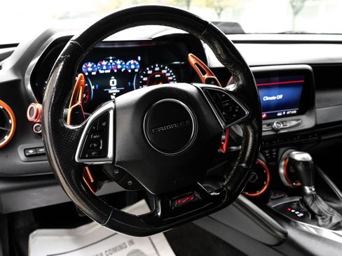 Used 2019 Chevrolet Camaro SS image 16