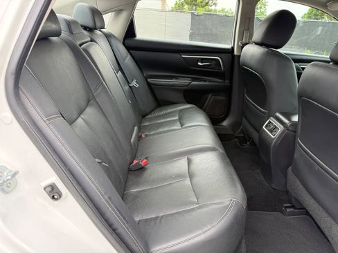 Used 2016 Nissan Altima 2.5 SL w/ 2.5 Technology w/LED Package FWD image 20