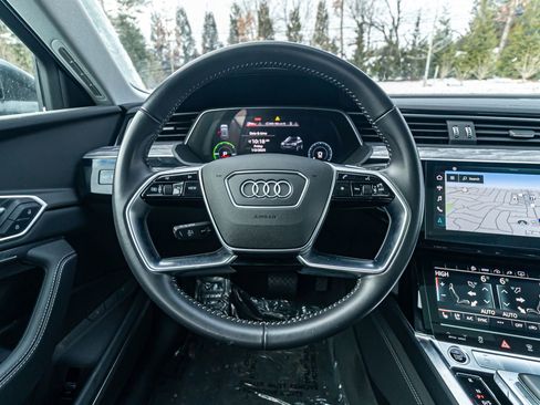 Used 2021 Audi e-tron Premium Plus w/ Premium Plus Package image 19
