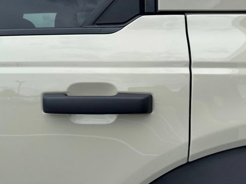 Used 2025 Ford Bronco Badlands AWD/4WD image 11