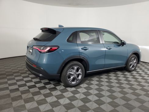 New 2026 Honda HR-V LX image 4