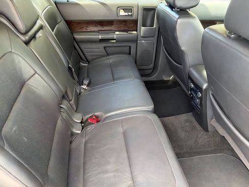 Used 2018 Ford Flex Limited FWD image 11