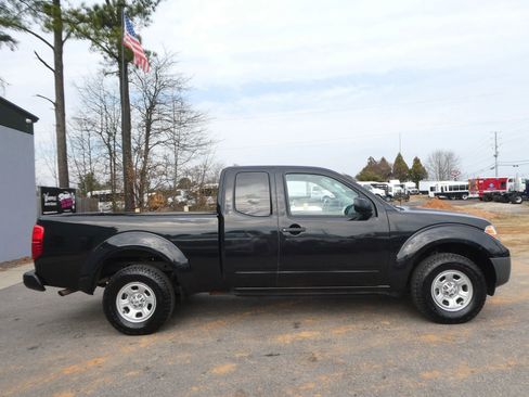 Used 2019 Nissan Frontier S image 4