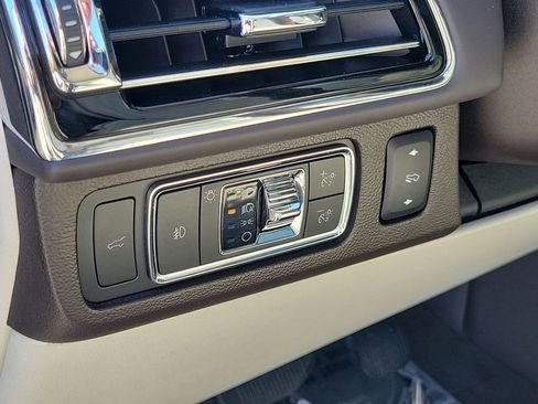 Certified 2022 Lincoln Navigator L Black Label image 26