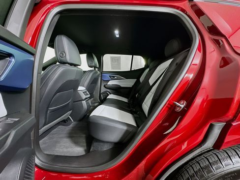 Used 2024 Chevrolet Equinox EV LT image 28