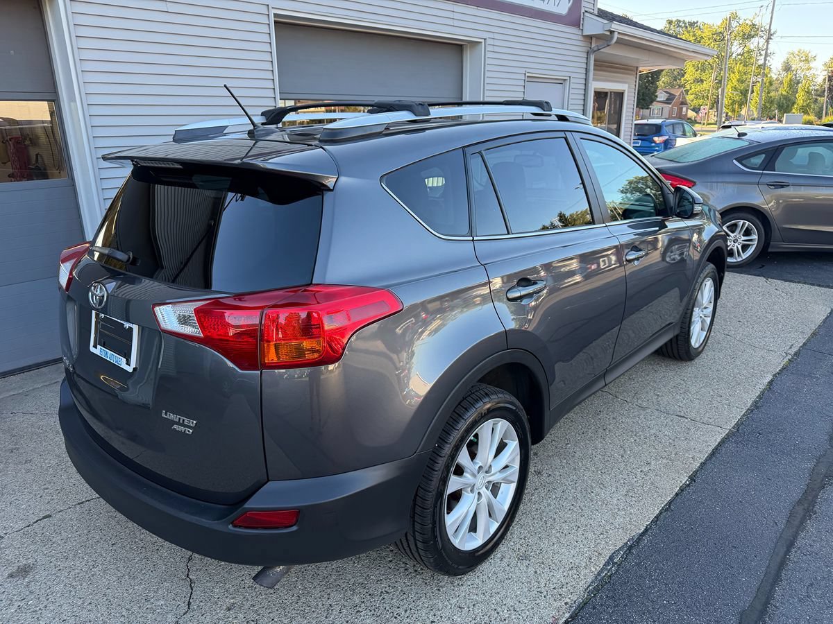 Used 2014 Toyota RAV4 Limited w/ Technology Package AWD/4WD image 3