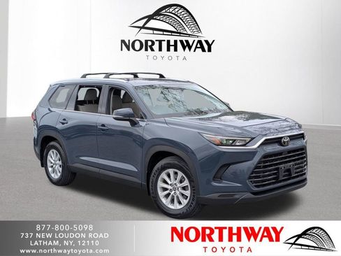 Used 2024 Toyota Grand Highlander AWD image 1