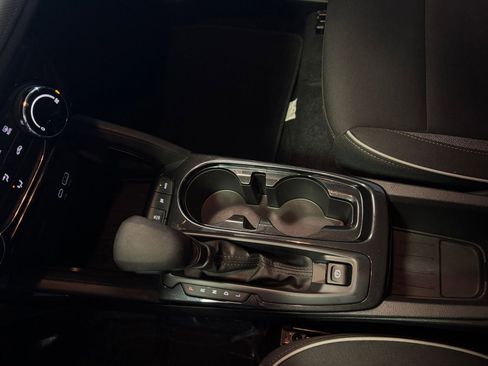 Used 2025 Chevrolet TrailBlazer LT image 45