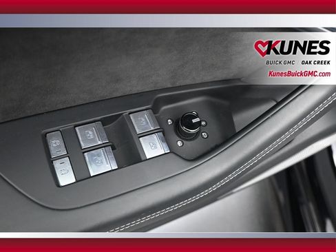 Used 2021 Audi RS 6 AWD/4WD image 25