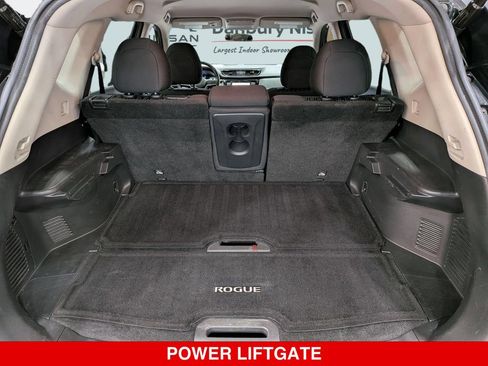 Used 2018 Nissan Rogue SV w/ Premium Package AWD/4WD image 29