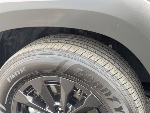 Used 2025 MAZDA CX-50 AWD 2.5 Hybrid w/ Premium Pkg image 31