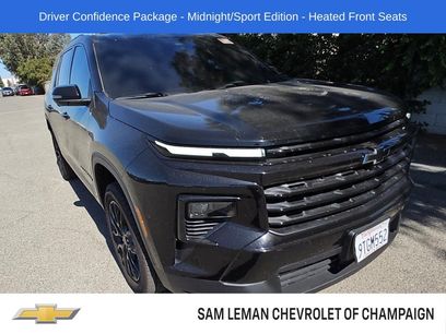 Used 2025 Chevrolet Traverse LT w/ Midnight/Sport Edition