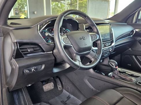Certified 2024 Chevrolet Traverse RS FWD image 10