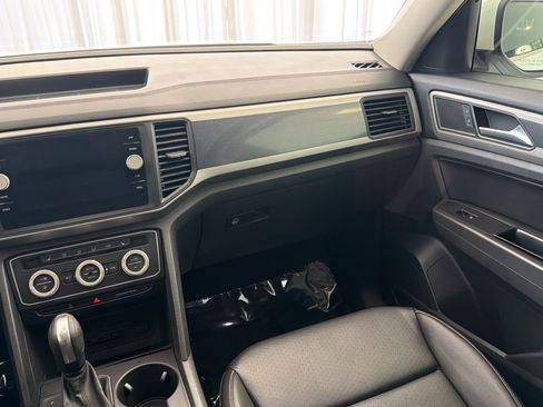 Used 2021 Volkswagen Atlas SE w/ Panoramic Sunroof Package FWD image 29