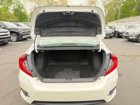 Used 2016 Honda Civic EX-L image 9