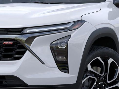 New 2026 Chevrolet Trax RS w/ Driver Confidence Package image 13