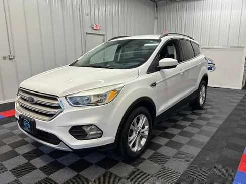 Used 2018 Ford Escape SE AWD/4WD image 6