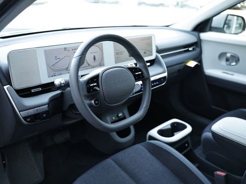 Used 2023 Hyundai Ioniq 5 SE AWD/4WD image 17
