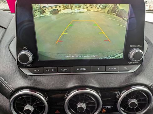 Used 2023 Nissan Sentra SV image 17