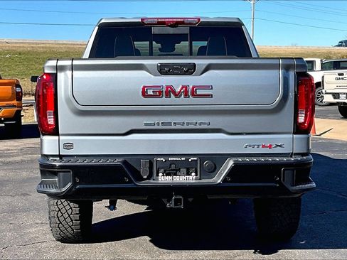 New 2026 GMC Sierra 1500 AT4X image 4