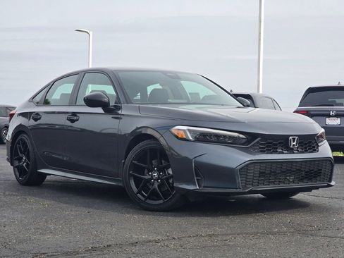 Used 2025 Honda Civic Sport image 1