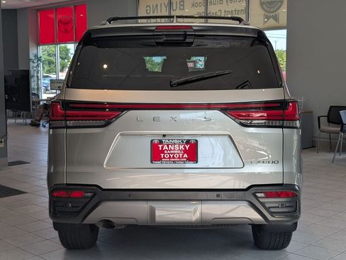 Used 2024 Lexus LX 600 4WD w/ Appearance Package image 7