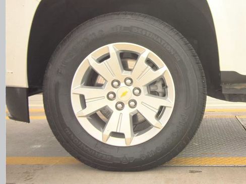 Used 2022 Chevrolet Colorado LT w/ Fleet Safety Package image 11