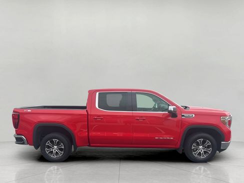 Used 2020 GMC Sierra 1500 SLE w/ SLE Value Package AWD/4WD image 3