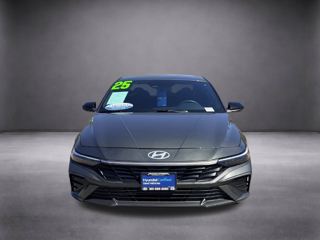 Certified 2025 Hyundai Elantra Sport FWD image 3